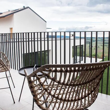 Couette-café Tavarneta Estate Dobrovo