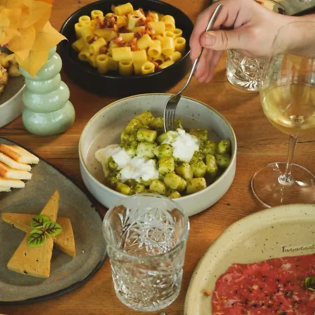 Tavarneta Estate krevet i doručak 4*