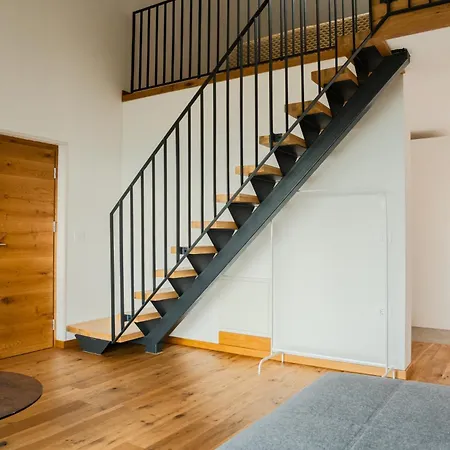 Tavarneta Estate 4* Dobrovo