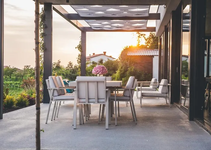 Tavarneta Estate Bed & Breakfast Dobrovo