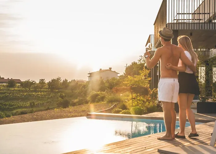 Bed & Breakfast Tavarneta Estate